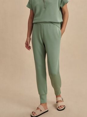 Varley Slim Cuff DoubleSoft Pants XS Sage Green NWT 27.5